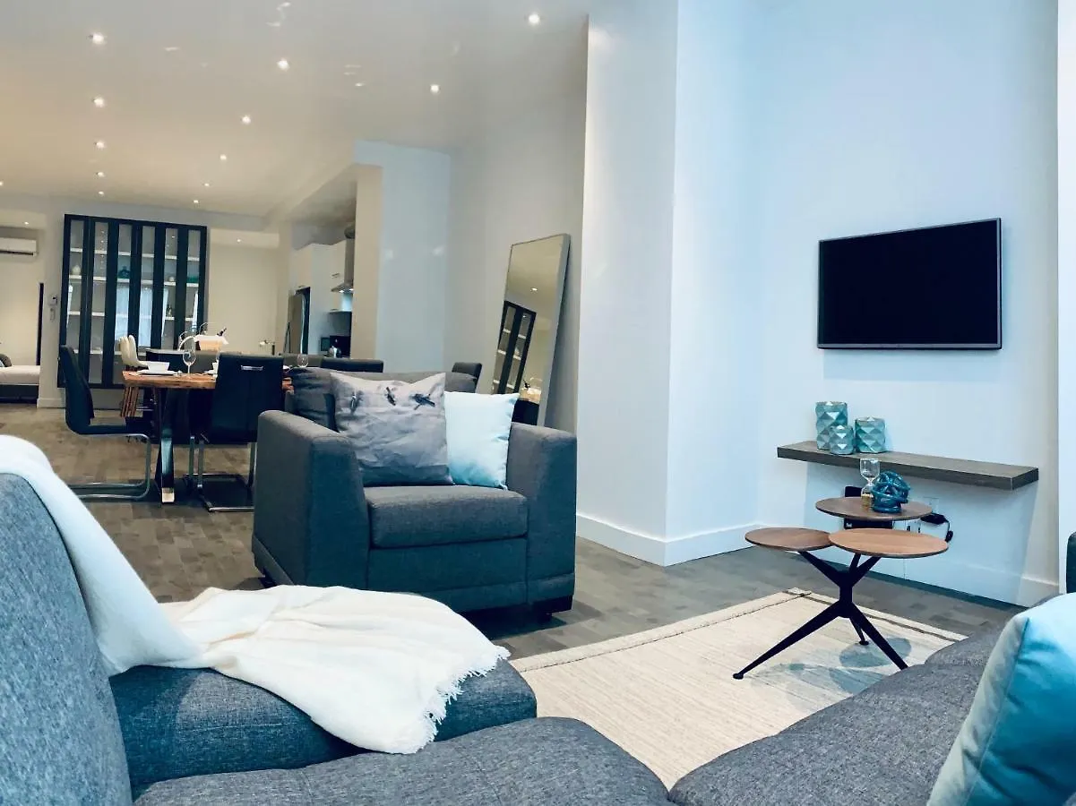 Sunny Apartment Fully Renovated In Saint Denis St Montreal
