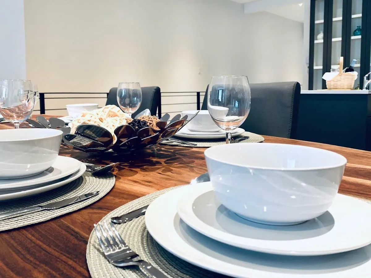 Sunny Apartment Fully Renovated In Saint Denis St Montreal