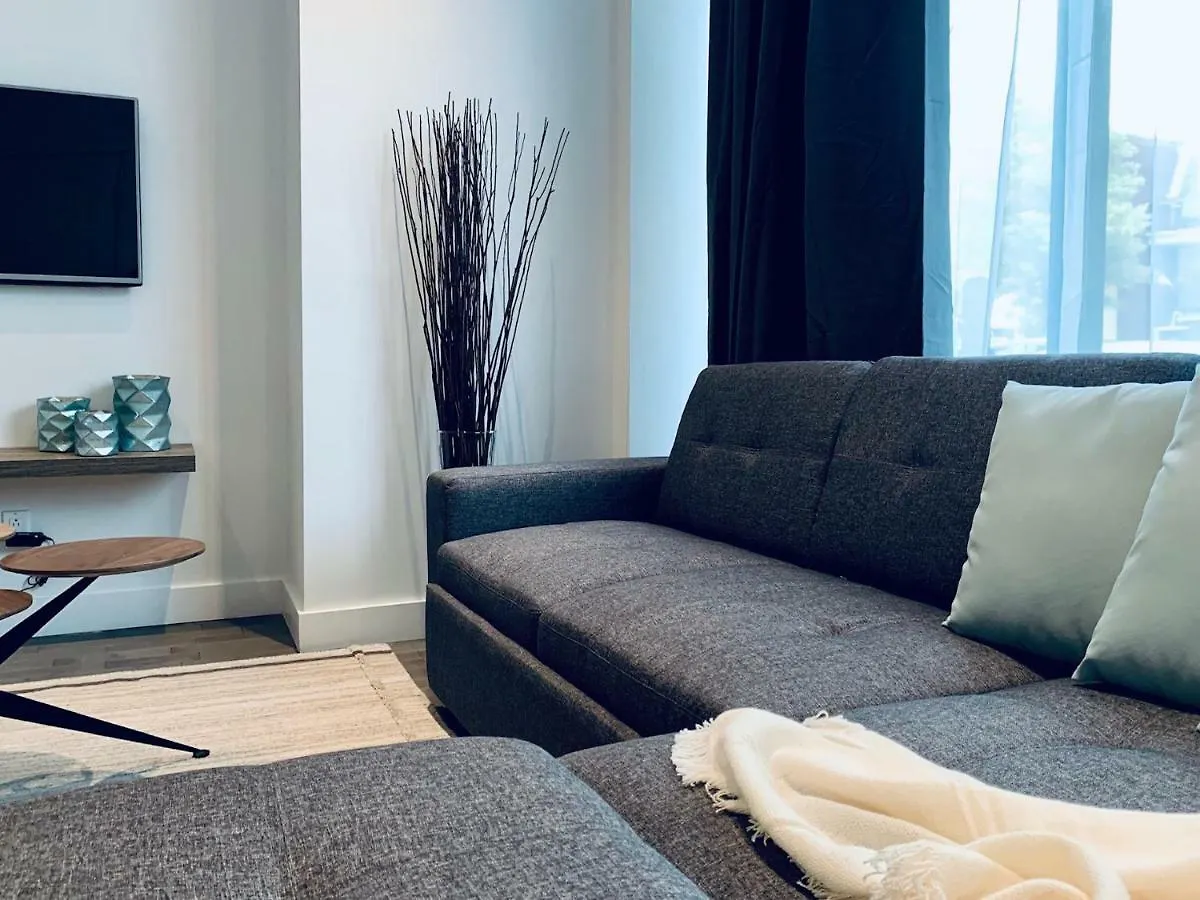Sunny Apartment Fully Renovated In Saint Denis St Montreal